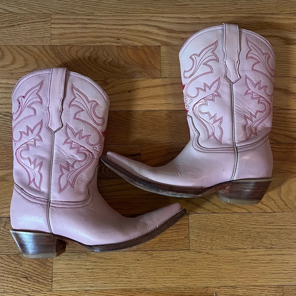 vintage cowboy boots